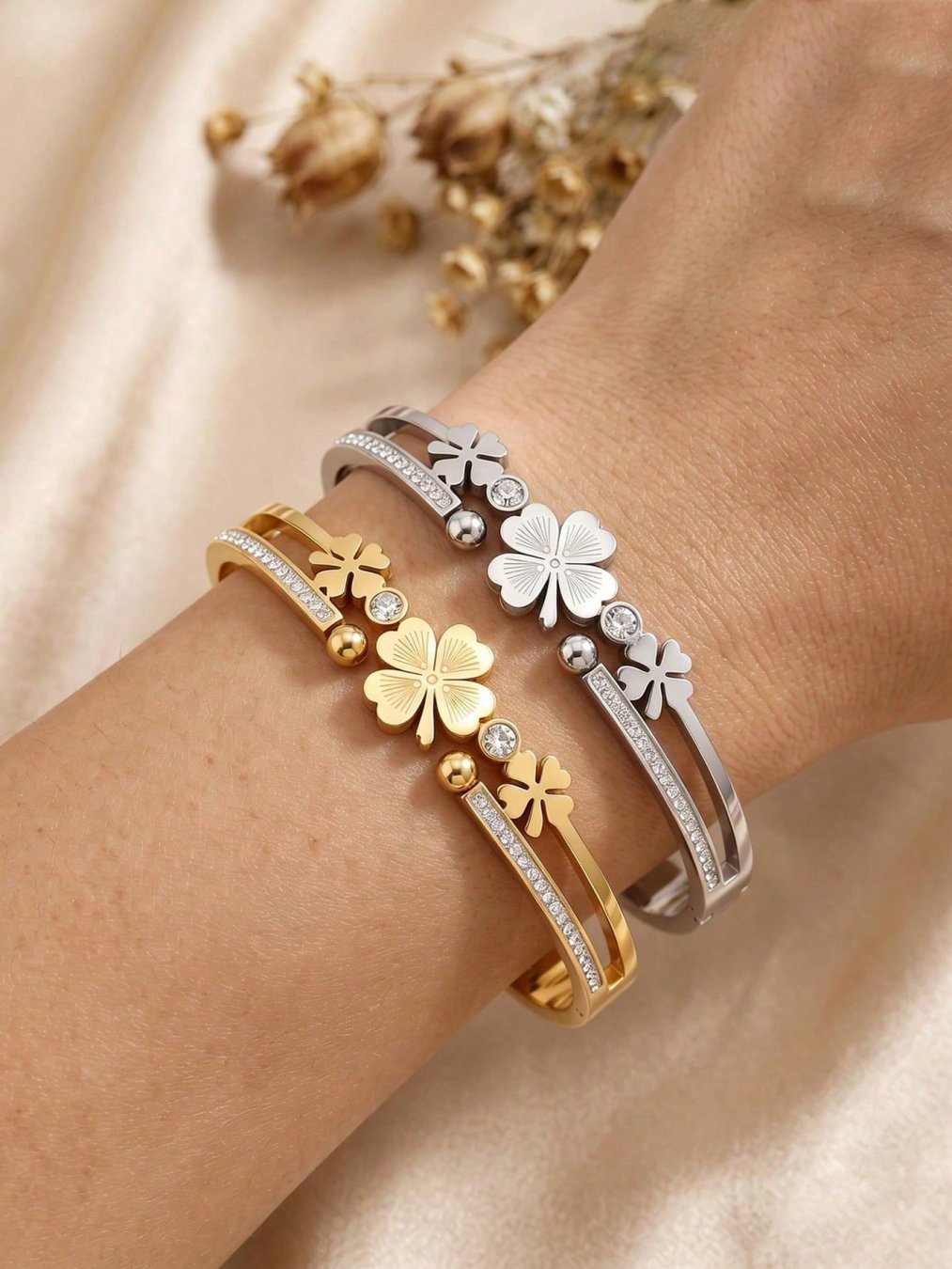 🛒2 peças/1 peça Pulseira Decorativa Feminina Lucky Grass com Flor 3D de Primavera, Aço Inoxidável Banhado a Ouro 18K com Fivela 